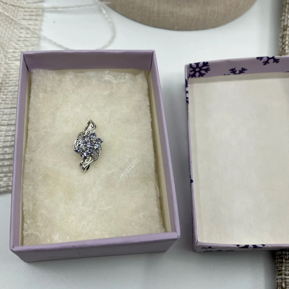 10K White Gold Tanzanite ๐ Diamond Accent Pendant - Vintage Estate, 1990s - Picture 11 of 15